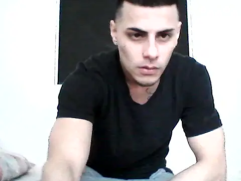 Snapshot of Aronfox23 chatting on August 2026 01:25:02 PM Aronfox23 online show from August 2026 01:25:02 PM