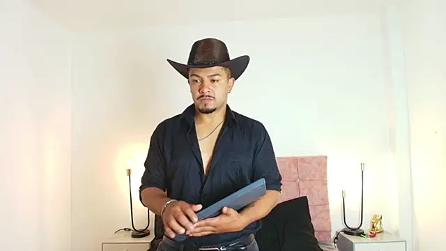 Snapshot of BrunoSilva_ chatting on June 2026 12:20:02 PM BrunoSilva online show from June 2026 12:20:02 PM