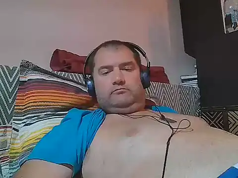 CristianDaniel78 online show from July 2026 06:28:01 PM