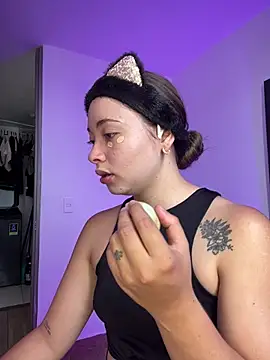 mia bornner online show from July 2026 06:12:01 PM
