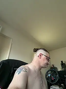 darkzhorsX online show from June 2026 04:33:01 AM
