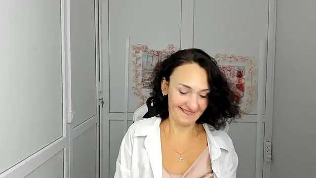 OliviaKateee online show from July 2026 06:17:01 AM