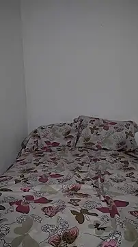 Female puppy in heat online show from July 2026 05:18:01 AM