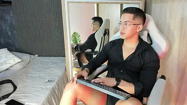 Matias strong1 online show from July 2026 11:20:02 AM