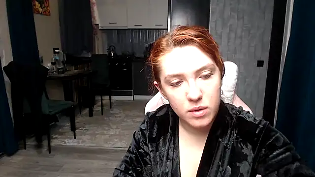 Reginasmilee online show from April 2026 02:34:02 AM