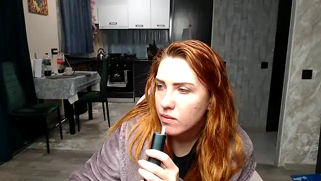 Reginasmilee online show from April 2026 02:58:01 AM