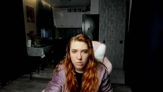 Reginasmilee online show from April 2026 02:51:02 AM