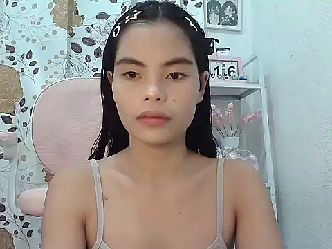 Snapshot of urprettyjane4u chatting on July 2026 11:43:02 PM urprettyjane4u online show from July 2026 11:43:02 PM