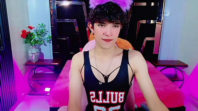 Alejandra Raven online show from July 2026 08:23:02 PM