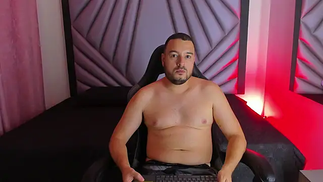 Snapshot of Nicola_D_Angelo chatting on June 2026 11:14:01 PM Nicola D Angelo online show from June 2026 11:14:01 PM