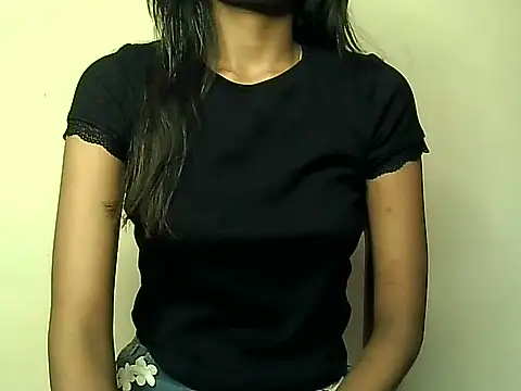 Snapshot of Siyaralove chatting on July 2026 02:37:02 AM Siyaralove online show from July 2026 02:37:02 AM