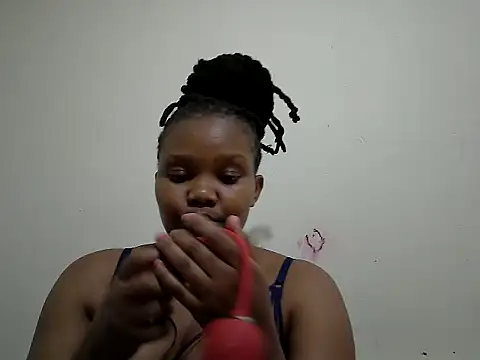 QueenAtynat online show from June 2026 11:31:01 AM