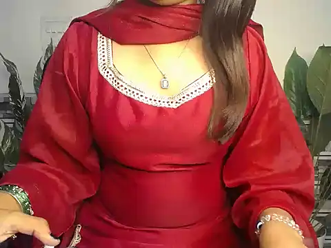 Snapshot of Ragini_69 chatting on August 2026 06:12:01 AM Ragini 69 online show from August 2026 06:12:01 AM