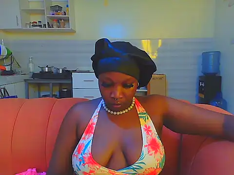 Snapshot of LolaAdriana chatting on July 2026 04:18:01 AM LolaAdriana online show from July 2026 04:18:01 AM