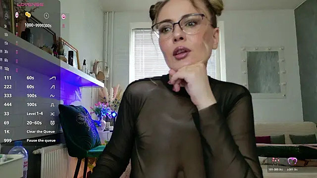 Snapshot of BeautyeyesLovely chatting on February 2026 07:20:01 AM BeautyeyesLovely online show from February 2026 07:20:01 AM