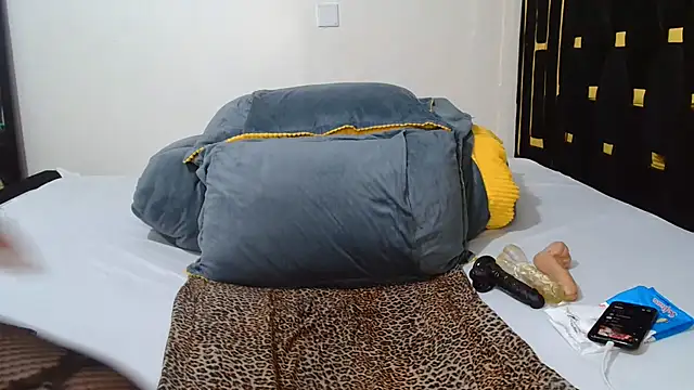 Snapshot of Silky_Bby chatting on July 2026 12:15:02 AM Silky Bby online show from July 2026 12:15:02 AM