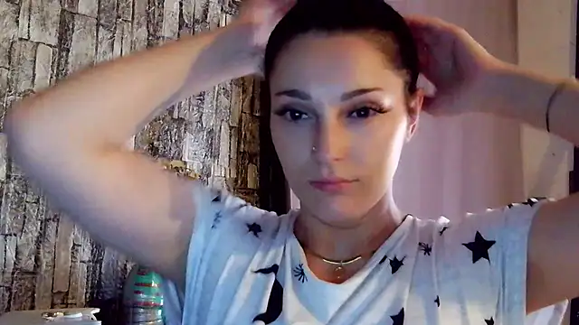 Eda kiss online show from June 2026 05:51:01 PM