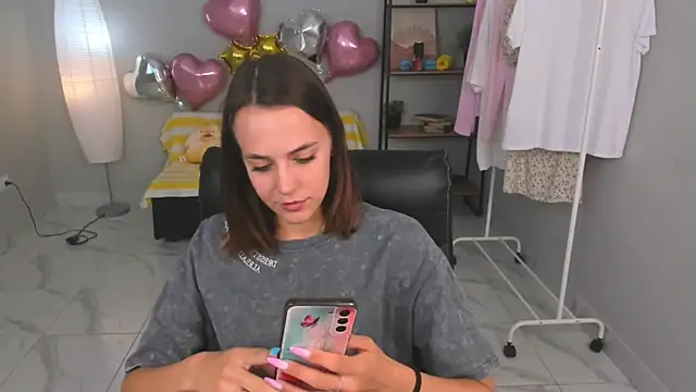 RoseRhodes online show from June 2026 01:23:02 PM