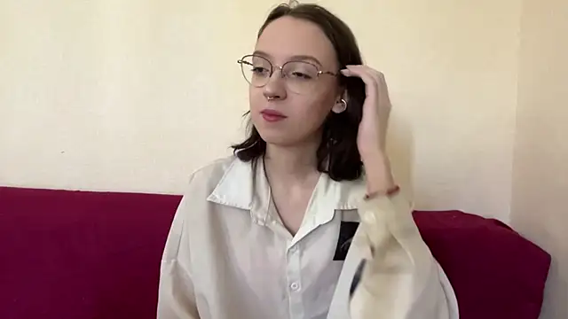 EvaRavelle online show from July 2026 07:25:02 AM