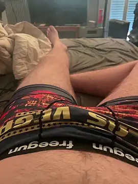 youngchubbybear20 online show from June 2026 06:19:01 PM