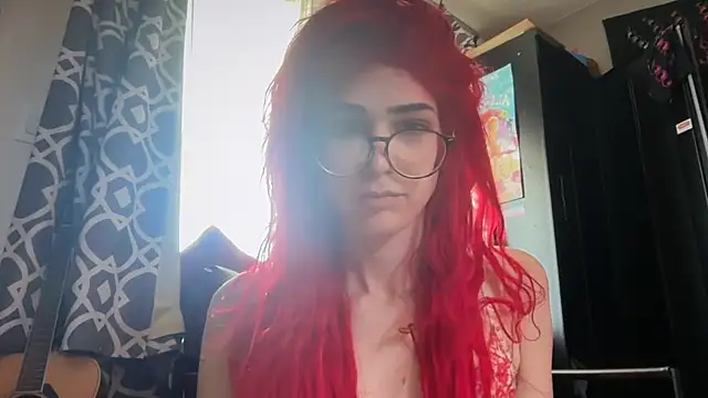 Snapshot of astralk1tten chatting on June 2026 06:31:02 PM astralk1tten online show from June 2026 06:31:02 PM
