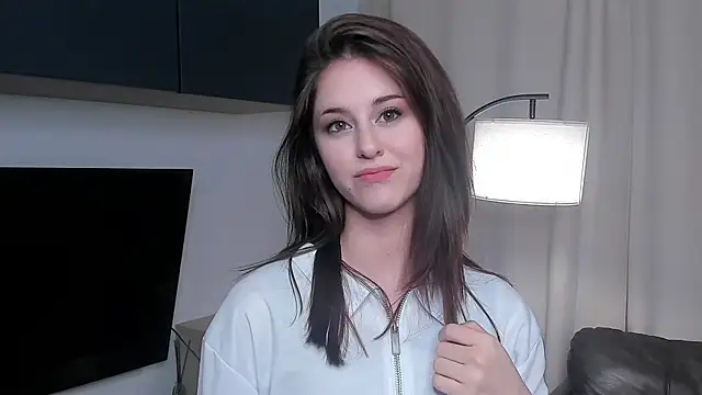 JuleeKnowell online show from July 2026 09:05:02 AM