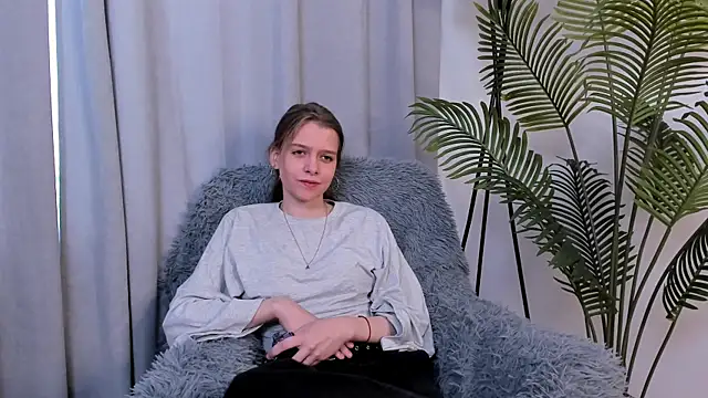 JeneeIckert online show from July 2026 12:00:02 PM