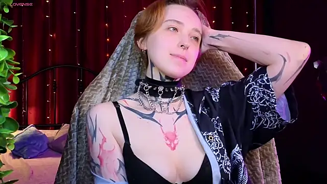 Snapshot of vixen_noir chatting on July 2026 04:35:02 PM vixen noir online show from July 2026 04:35:02 PM