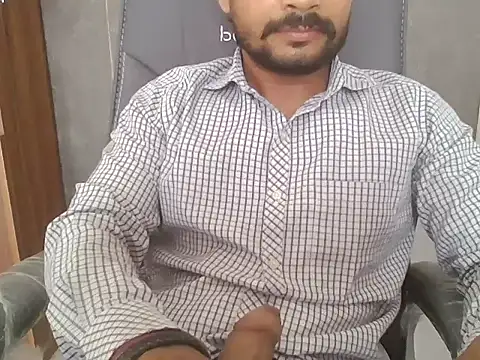Snapshot of TheSaurabh chatting on July 2026 06:31:01 AM TheSaurabh online show from July 2026 06:31:01 AM