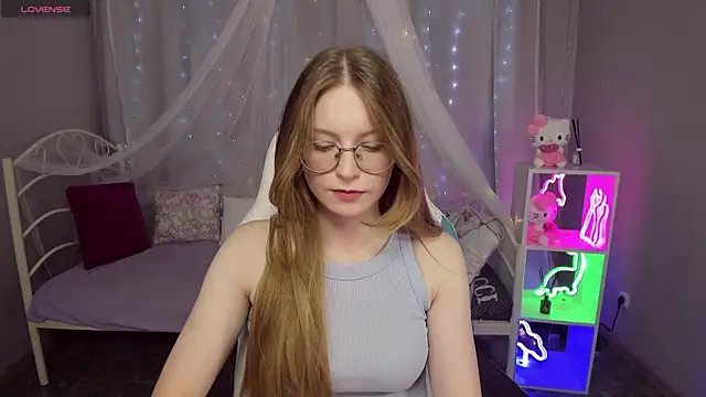 Snapshot of MaryVance chatting on July 2026 08:55:02 AM MaryVance online show from July 2026 08:55:02 AM
