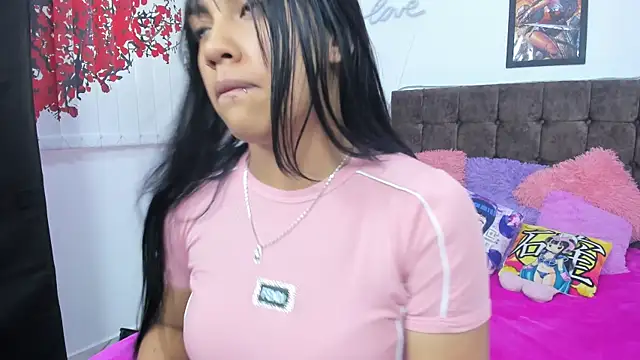 Izza draven online show from July 2026 05:20:01 PM