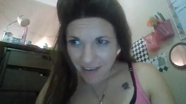 Snapshot of KassyK4 chatting on July 2026 01:04:02 AM KassyK4 online show from July 2026 01:04:02 AM