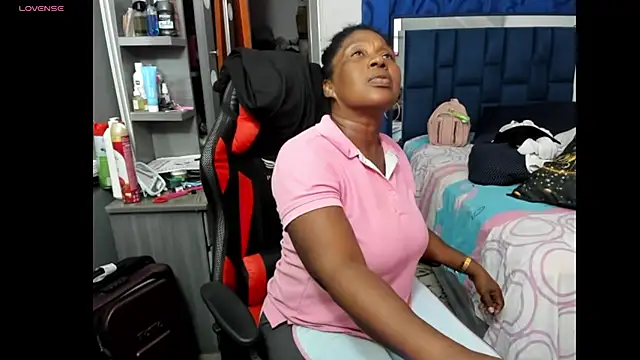 LupeAdams online show from February 2026 11:47:02 PM