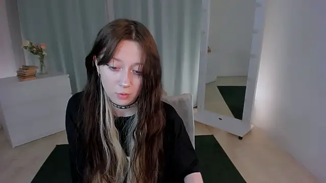 MiyuuNami online show from July 2026 03:15:01 PM
