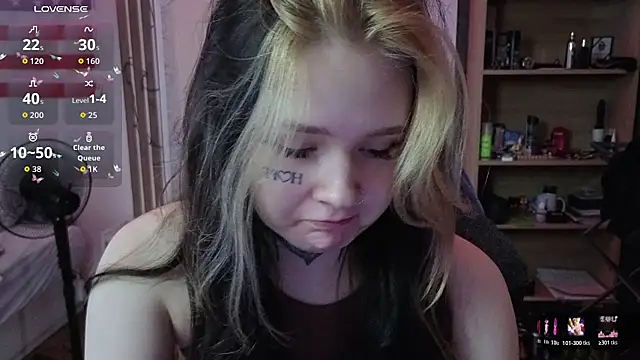 Snapshot of Liaa_Littll chatting on July 2026 06:17:01 PM Liaa Littll online show from July 2026 06:17:01 PM