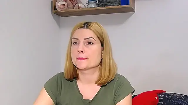 alisenties online show from December 2025 03:06:01 PM