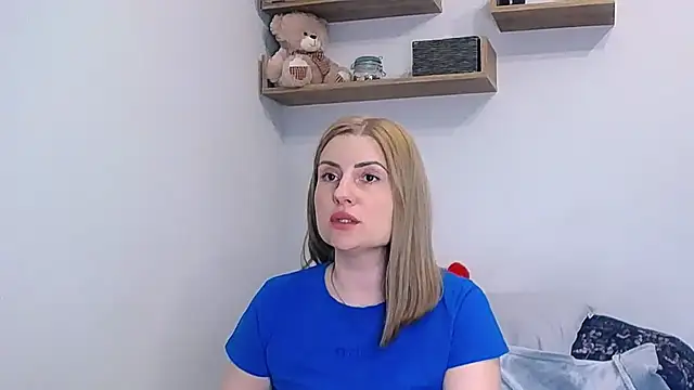 Snapshot of alisenties chatting on March 2026 04:13:01 PM alisenties online show from March 2026 04:13:01 PM