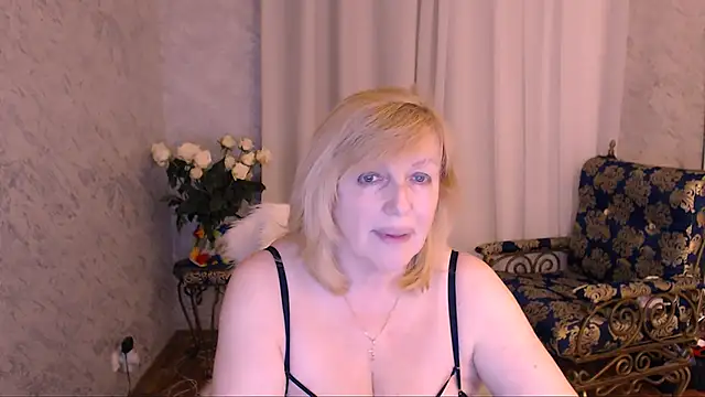 Samantha Si online show from April 2026 10:36:02 PM