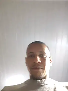 Thom011 online show from July 2026 10:12:01 PM