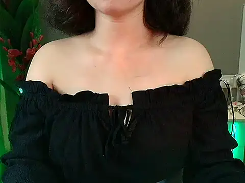 Snapshot of Cherry-Bliss chatting on July 2026 03:40:01 PM Cherry-Bliss online show from July 2026 03:40:01 PM