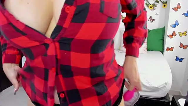 Snapshot of lucy007_ chatting on January 2025 09:13:01 AM lucy007 online show from January 2025 09:13:01 AM