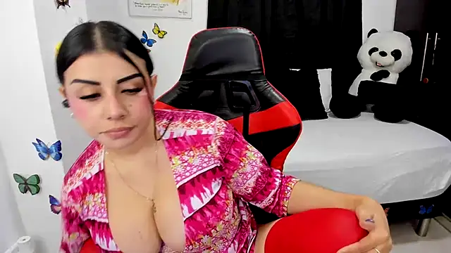 Snapshot of lucy007_ chatting on October 2025 01:55:02 AM lucy007 online show from October 2025 01:55:02 AM