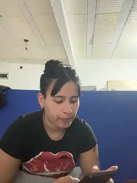 Snapshot of nenasmalass chatting on July 2026 10:26:01 PM nenasmalass online show from July 2026 10:26:01 PM