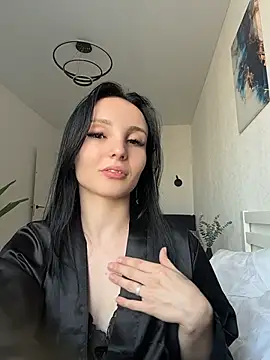 FoxxyStarr online show from July 2026 02:00:01 PM