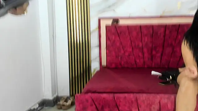 hotmommy Maia online show from July 2026 04:40:01 AM