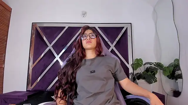 gigii79 online show from July 2026 09:41:01 PM