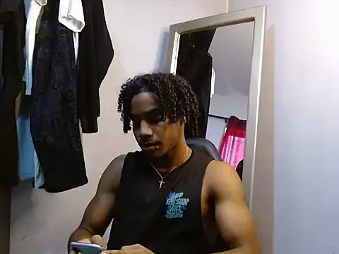AxelSilva7777 online show from July 2026 09:51:01 PM