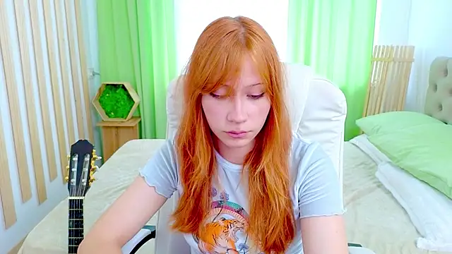Snapshot of Fleur__Fox chatting on July 2026 08:54:01 AM Fleur Fox online show from July 2026 08:54:01 AM