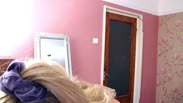 MatureMariah online show from January 2025 05:03:01 AM