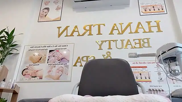 Snapshot of Katy_Bae chatting on October 2025 04:10:02 AM Katy Bae online show from October 2025 04:10:02 AM